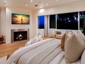 9240 Warbler Way, Los Angeles CA 90069
