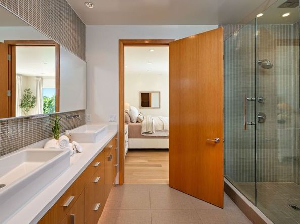 9240 Warbler Way, Los Angeles CA 90069