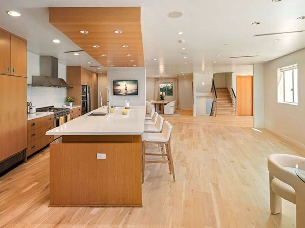 9240 Warbler Way, Los Angeles CA 90069
