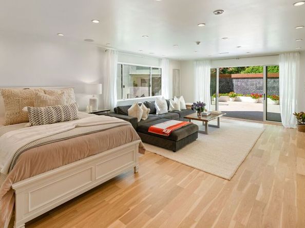 9240 Warbler Way, Los Angeles CA 90069