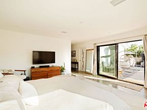 6151 Atoll Avenue, Valley Glen CA 91401