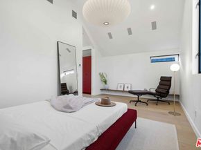 1817 Penmar Avenue, Venice CA 90291