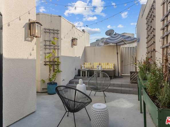 12000 Goshen Avenue 303, Los Angeles CA 90049