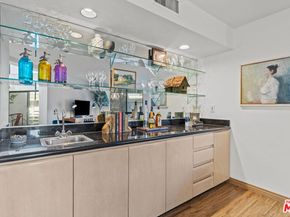 12000 Goshen Avenue 303, Los Angeles CA 90049