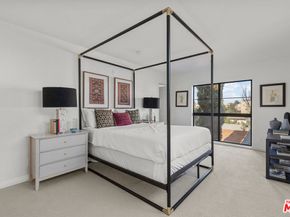12000 Goshen Avenue 303, Los Angeles CA 90049