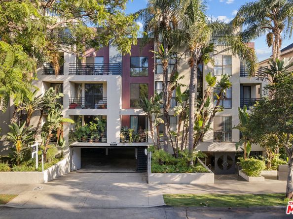 12000 Goshen Avenue 303, Los Angeles CA 90049