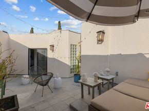 12000 Goshen Avenue 303, Los Angeles CA 90049