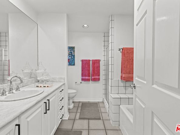 12000 Goshen Avenue 303, Los Angeles CA 90049