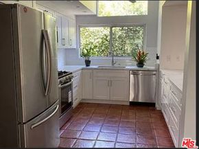 8090 Mulholland Drive, Los Angeles CA 90046