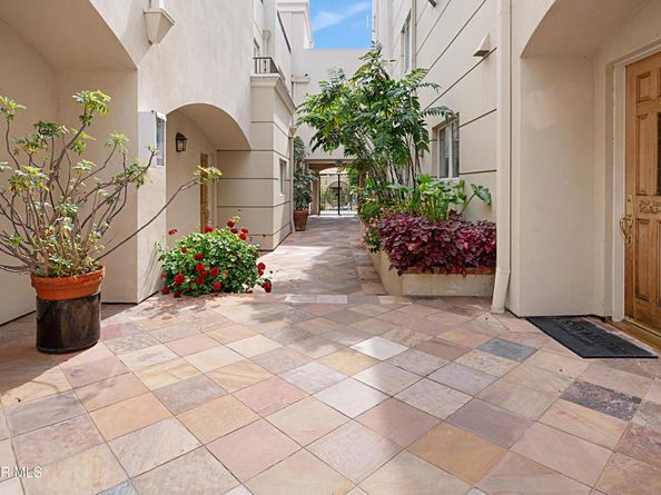 1217 Yale Street 103, Santa Monica CA 90404