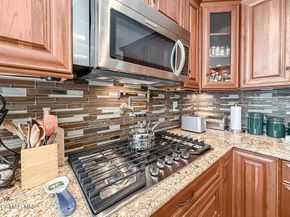 23571 Windom Street, West Hills CA 91304