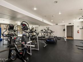 7826 Topanga Canyon Boulevard 103, Canoga Park CA 91304