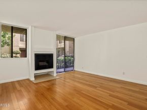 7826 Topanga Canyon Boulevard 103, Canoga Park CA 91304