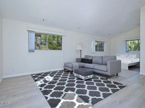 5342 Lewis Road, Agoura Hills CA 91301