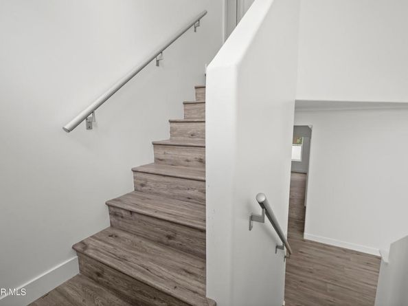 16005 Parthenia Street, North Hills CA 91343