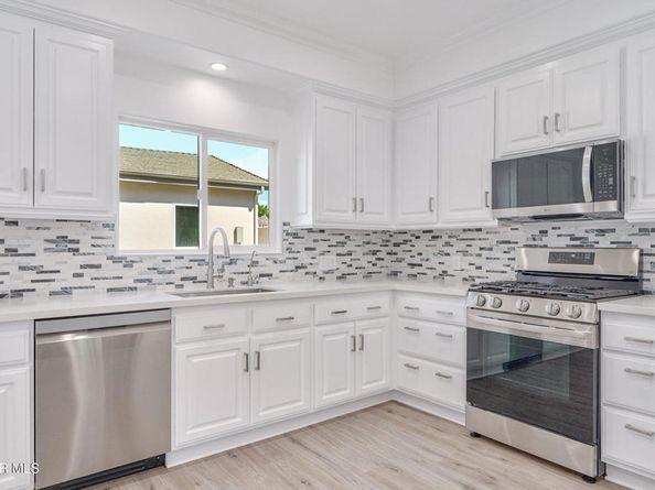 16005 Parthenia Street, North Hills CA 91343
