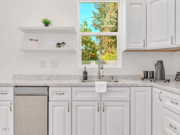 16005 Parthenia Street, North Hills CA 91343