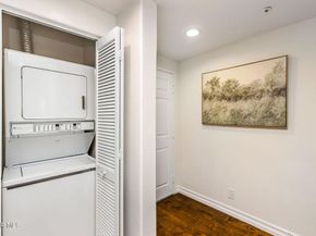 11920 Goshen Avenue 202, Los Angeles CA 90049