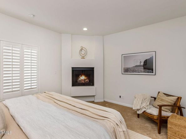 11920 Goshen Avenue 202, Los Angeles CA 90049