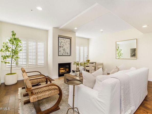 11920 Goshen Avenue 202, Los Angeles CA 90049