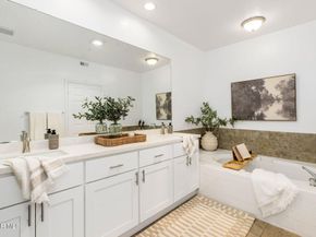 11920 Goshen Avenue 202, Los Angeles CA 90049