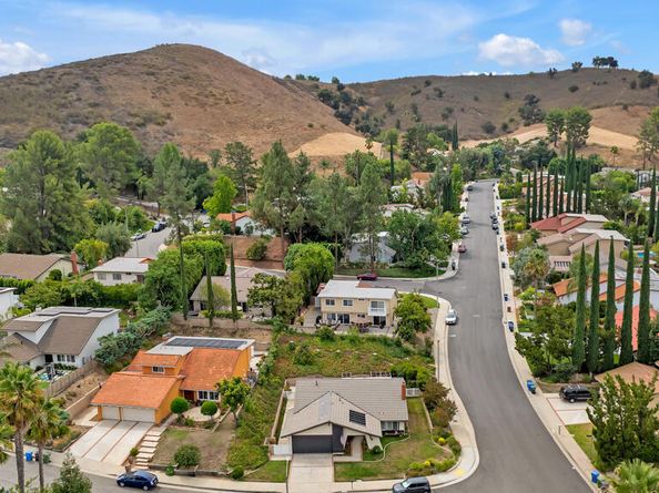 28654 Quaint Street, Agoura Hills CA 91301