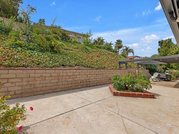 28654 Quaint Street, Agoura Hills CA 91301