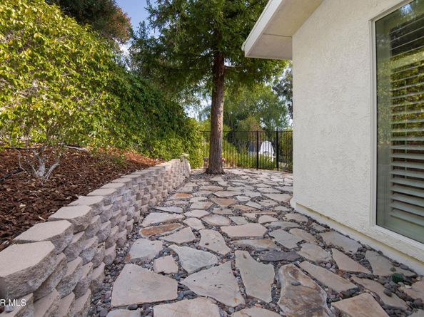 28329 Foothill Drive, Agoura Hills CA 91301