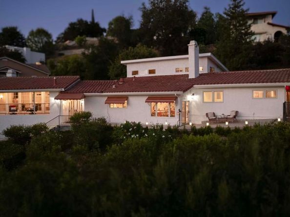 28329 Foothill Drive, Agoura Hills CA 91301