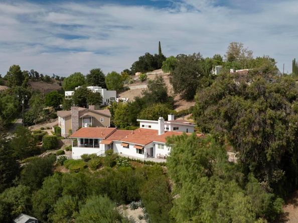 28329 Foothill Drive, Agoura Hills CA 91301