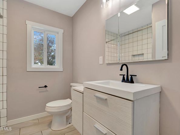 8358 Nestle Avenue, Northridge CA 91325