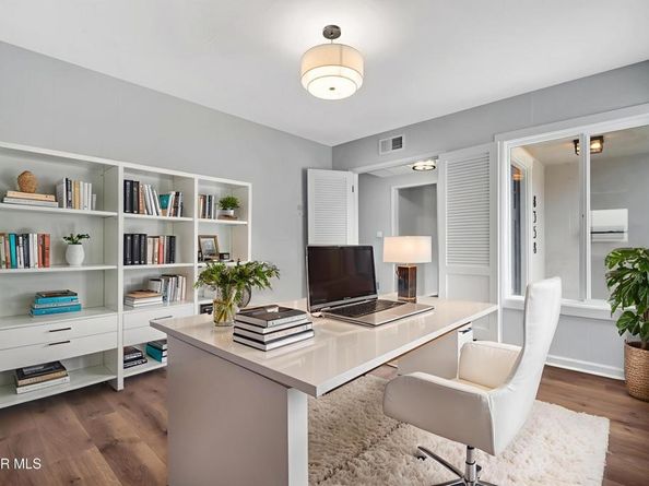 8358 Nestle Avenue, Northridge CA 91325