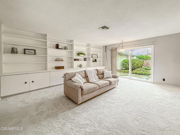 22537 Saticoy Street, West Hills CA 91307