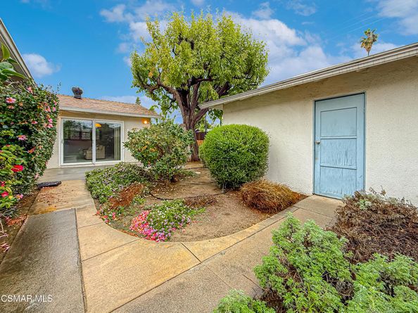 22537 Saticoy Street, West Hills CA 91307