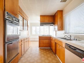 3875 Marcasel Avenue, Los Angeles CA 90066