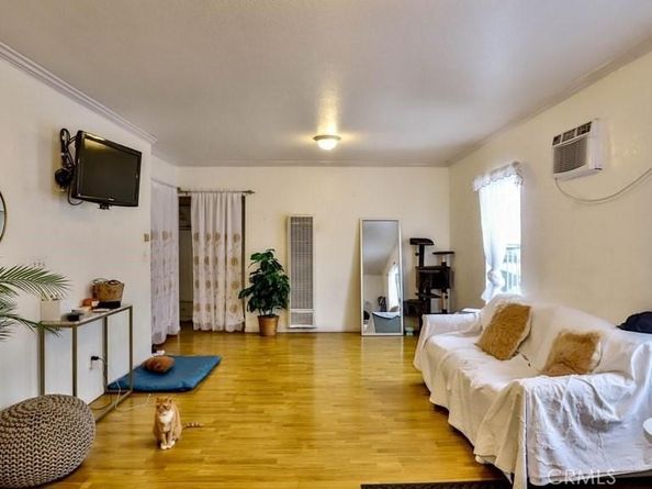 6414 S Hoover Street, Los Angeles CA 90044