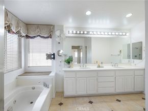 612 S Halliday St, Anaheim CA 92804