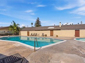 134 S Magnolia 4C, Anaheim CA 92804