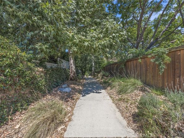 108 Limestone Road, Claremont CA 91711