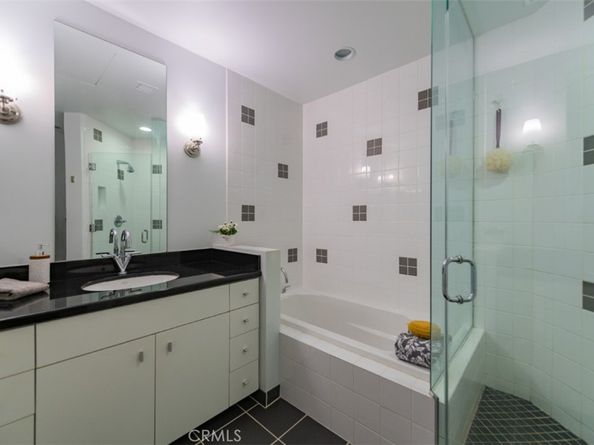 1100 Wilshire Boulevard 2805, Los Angeles CA 90017