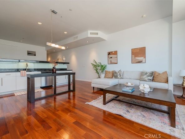 1100 Wilshire Boulevard 2805, Los Angeles CA 90017