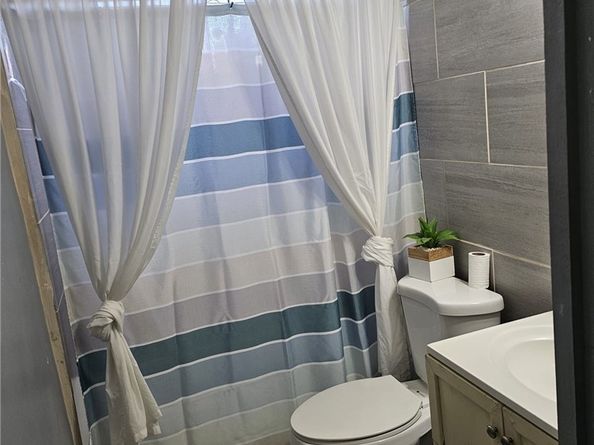 632 E 45th Street, Los Angeles CA 90011