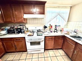 1535 S Towne Avenue, Pomona CA 91766