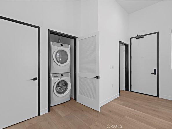 957 Figueroa Terrace 318, Los Angeles CA 90012