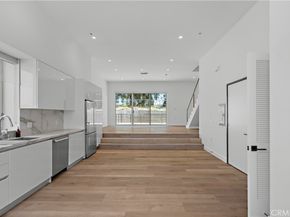 957 Figueroa Terrace 318, Los Angeles CA 90012