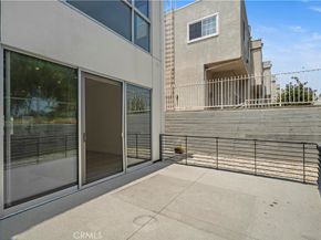 957 Figueroa Terrace 318, Los Angeles CA 90012