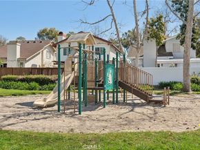 66 Bridgeport, Irvine CA 92620