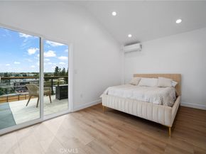 739 W 2nd, San Pedro CA 90731