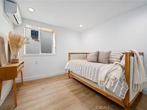 739 W 2nd, San Pedro CA 90731
