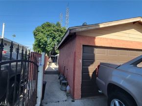 9306 Parmelee Avenue, Los Angeles CA 90002